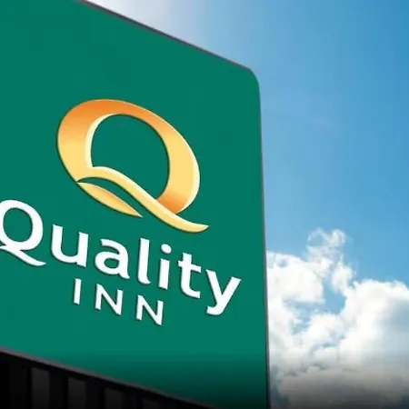 Quality Inn Petoskey-3